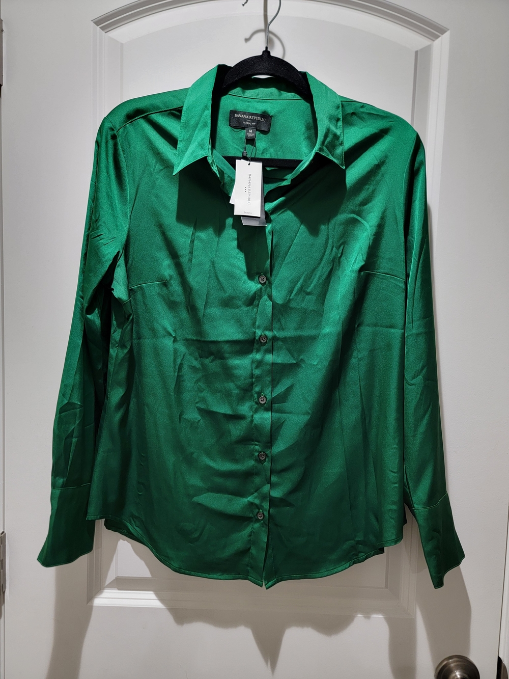 Banana Republic Satin Green Long-Sleeve Button-Up Shirt